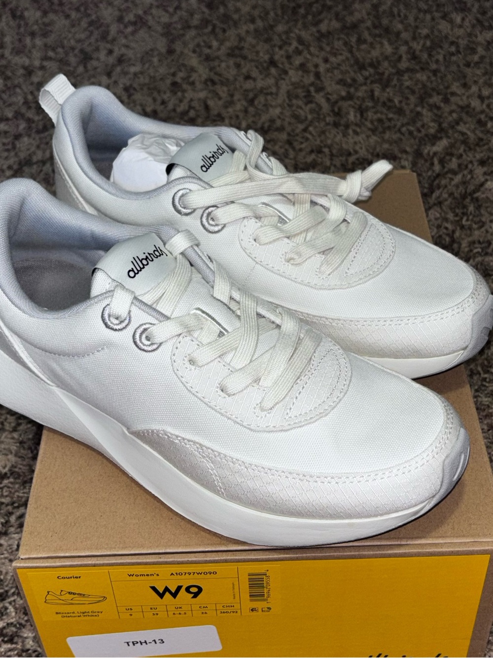 Allbirds Women’s Courier White Sneaker In Blizzard/Light Grey Size 9 Shoes New